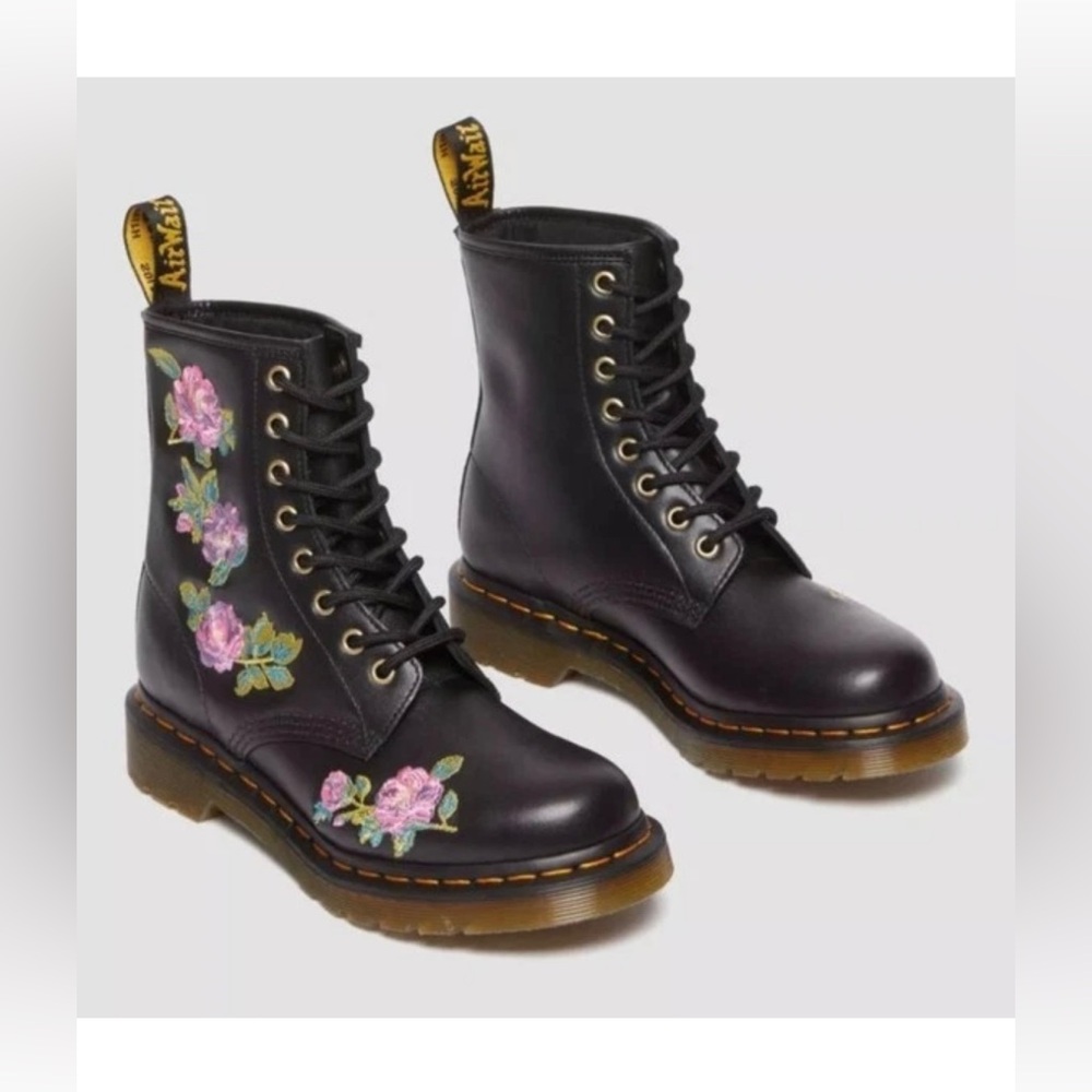 Dr. Martens 1460 Vonda II Flower Embroidered Boots - Women US Size 7 - NEW